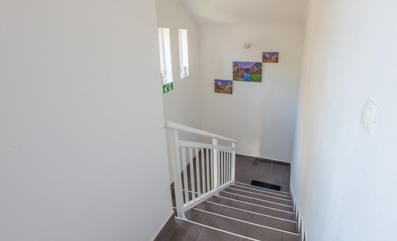 מוסטר Mila Apartments מראה חיצוני תמונה