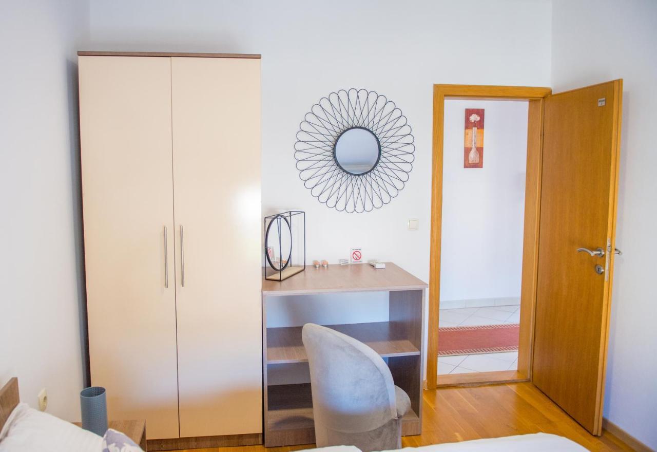 מוסטר Mila Apartments מראה חיצוני תמונה