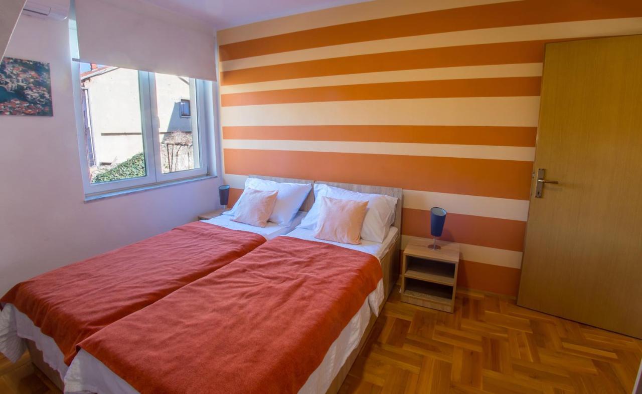 מוסטר Mila Apartments מראה חיצוני תמונה