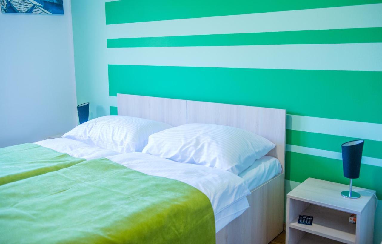 מוסטר Mila Apartments מראה חיצוני תמונה